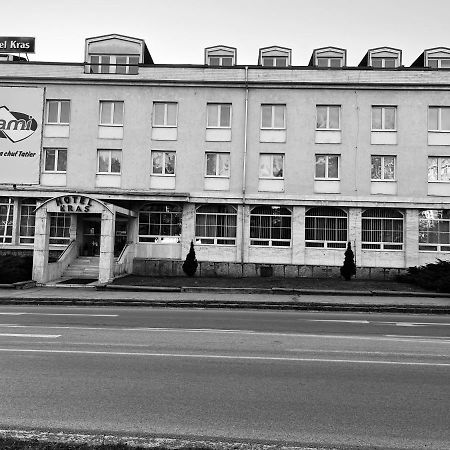 Hotel Kras Rožňava Exteriör bild