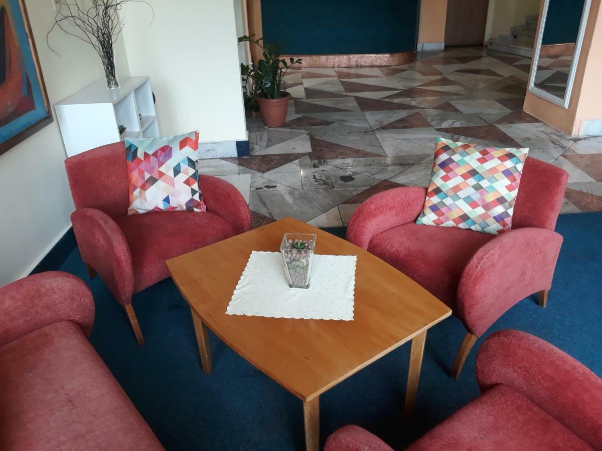 Hotel Kras Rožňava Exteriör bild